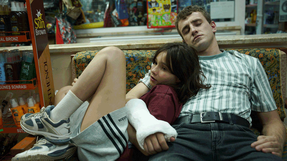 Aftersun_Film_Still_1.png