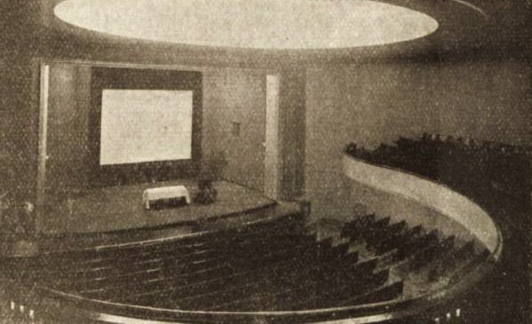 KINO 2 2 09 23 3a