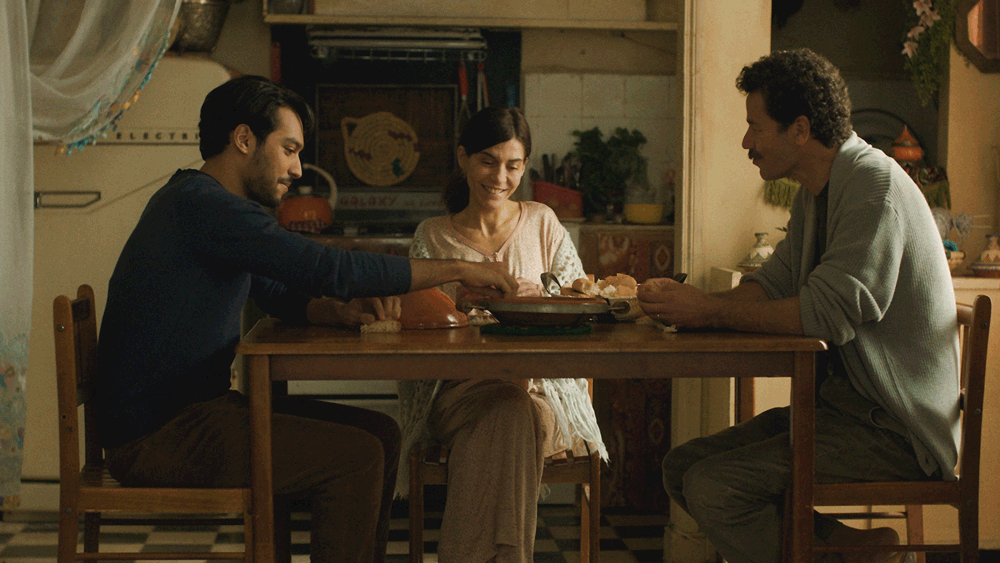 The_Blue_Caftan_Film_Still_1.png